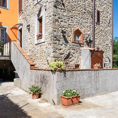 Apartament La Casina Di Francesca *